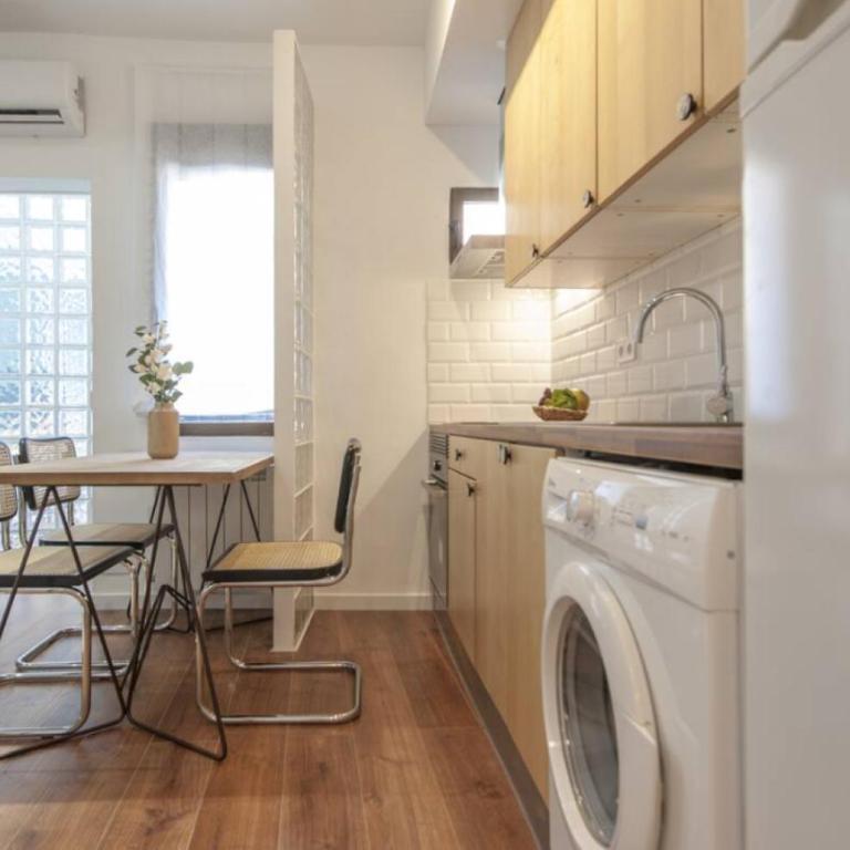 Malasaña centro Madrid - Two-Bedroom Apartment - 18