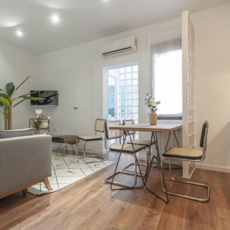 Malasaña centro Madrid - Two-Bedroom Apartment - 20