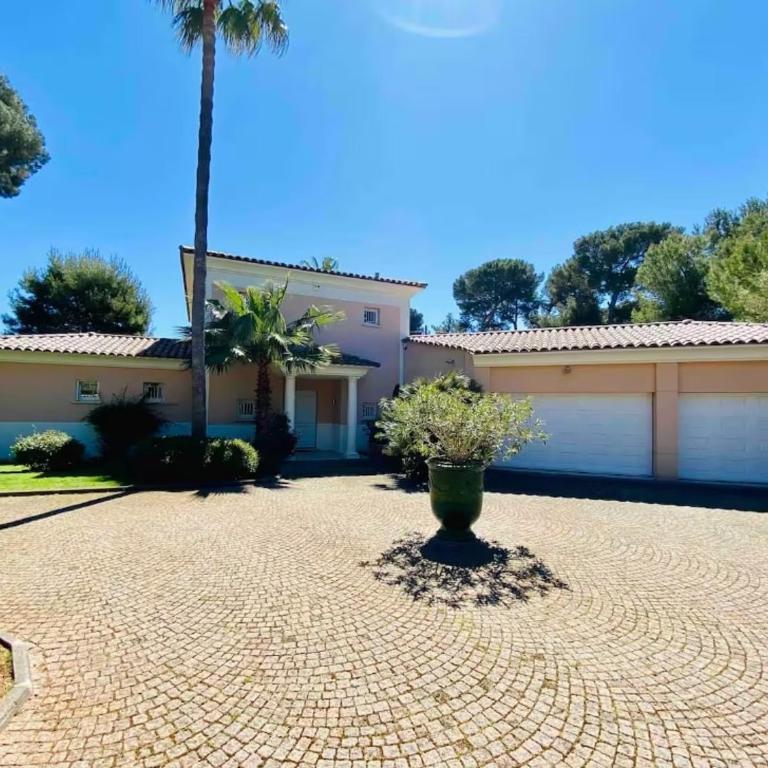 Villa Les Palmiers au Cap d Antibes - Villa 3 Chambres - 26