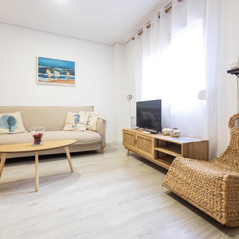 La casita de pescadores by Concept Flats - Two-Bedroom Apartment - 11
