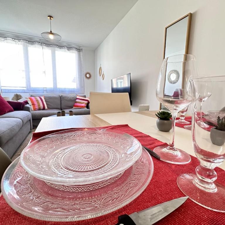 Les 3 Piliers grand T2 confortable avec parking - Appartamento con 1 Camera da Letto - 4