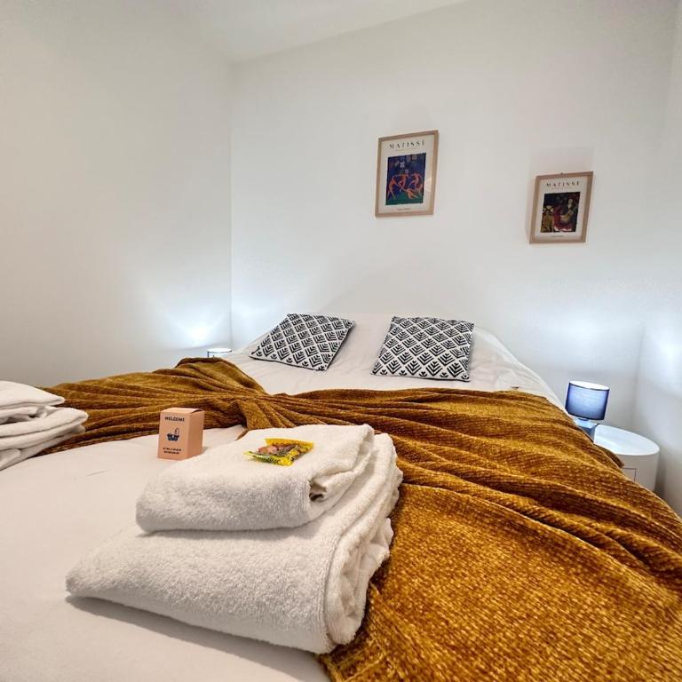 Les 3 Piliers grand T2 confortable avec parking - Appartamento con 1 Camera da Letto - 30