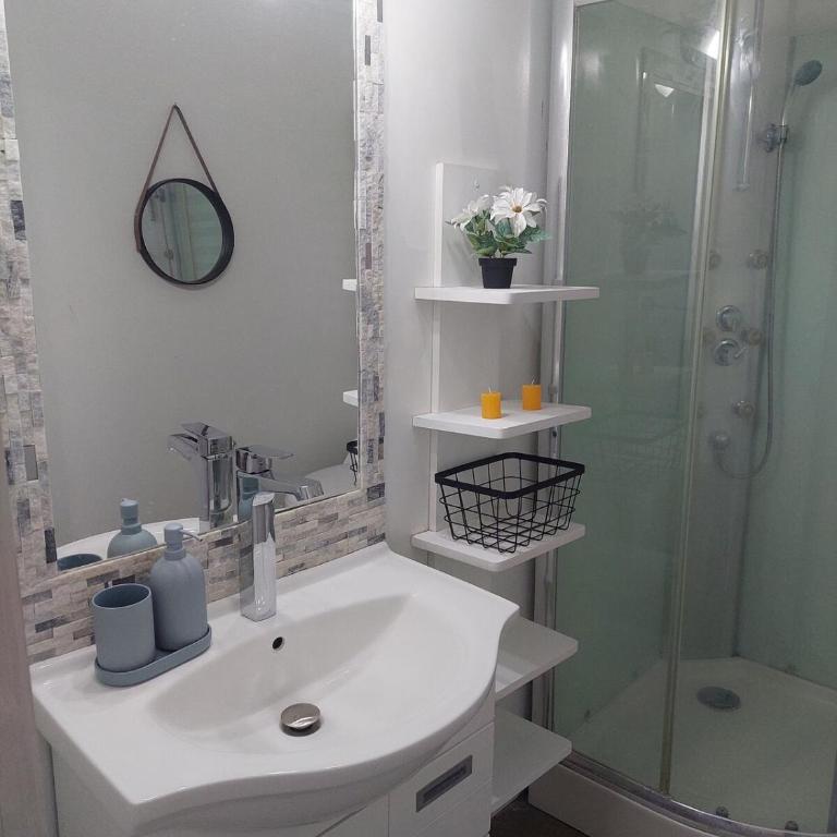 Punta Horizonte Cabin - Three-Bedroom House - 6
