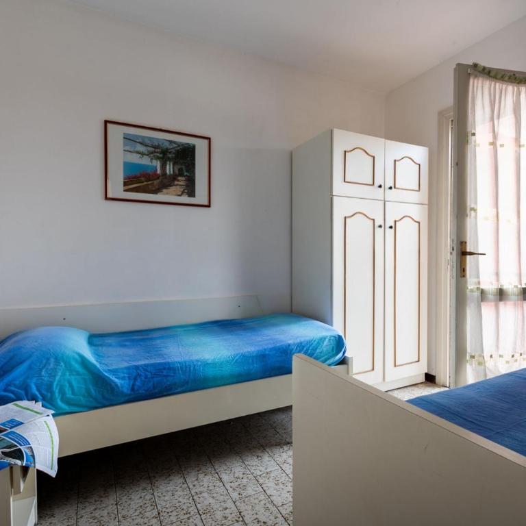 Sunny villa with pool and garden - Apartment - 5