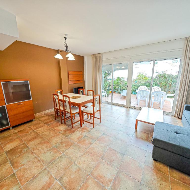 LITORAL COSTA DORADA - LAS CUMBRES Only families - Apartamento de 3 dormitorios - 9
