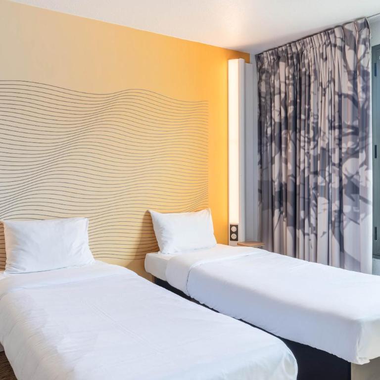 B&B HOTEL Lyon Centre Part-dieu Gambetta - Chambre Quadruple - 11