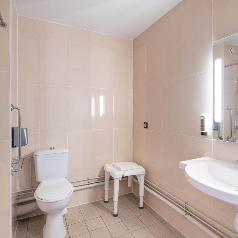 B&B HOTEL Lyon Centre Part-dieu Gambetta - Chambre Double - Accessible aux Personnes à Mobilité Réduite - 8