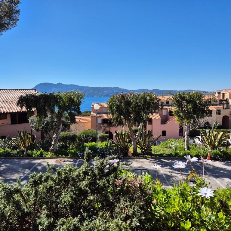 Grand appartement, 3 chambres, très bonne literie, résidence avec piscine à Pin Rolland - Apartamento de 3 dormitorios - 26