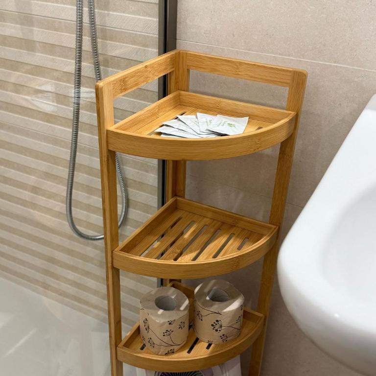 Lighthouse Apartment - Double Room with Private Bathroom - 5