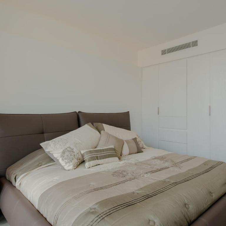 Oceana Residences - Two-Bedroom Apartment with Balcony - 3