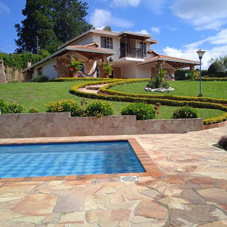 La Esperanza, Mesa de los santos - Villa - 45