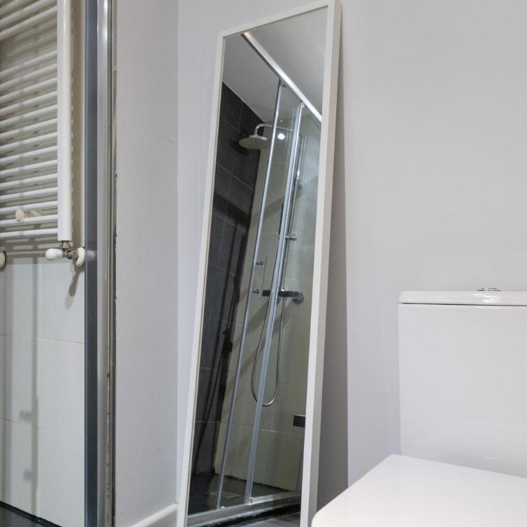 Habitaciones con estilo y comodidad en el centro de Madrid - Double Room with Private Bathroom - 20