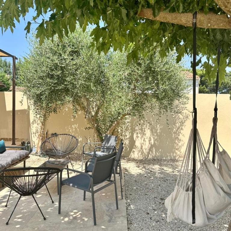 Maison l 3ch l Piscine l Clim l Isle-sur-la-Sorgue - Casa con 3 Camere da Letto - 5