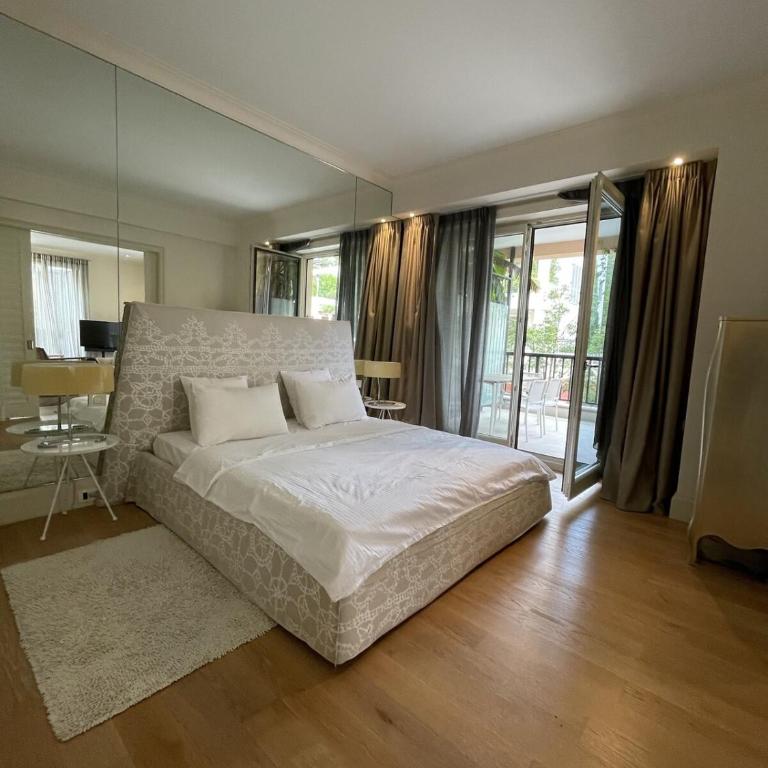 1 bedroom Teuta Porto Montenegro - One-Bedroom Apartment - 13