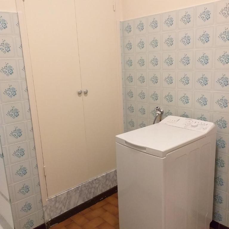 F2 Cozy near City Center and Train Station - One-Bedroom Apartment - 18