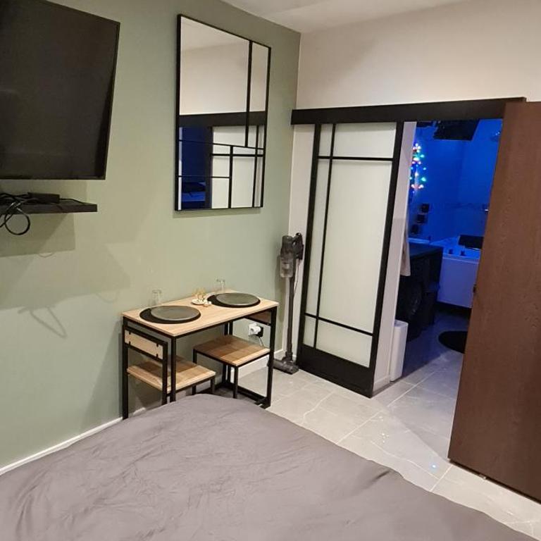 Apartment in Paris with Jaccuzzi - Appartamento con 1 Camera da Letto - 3