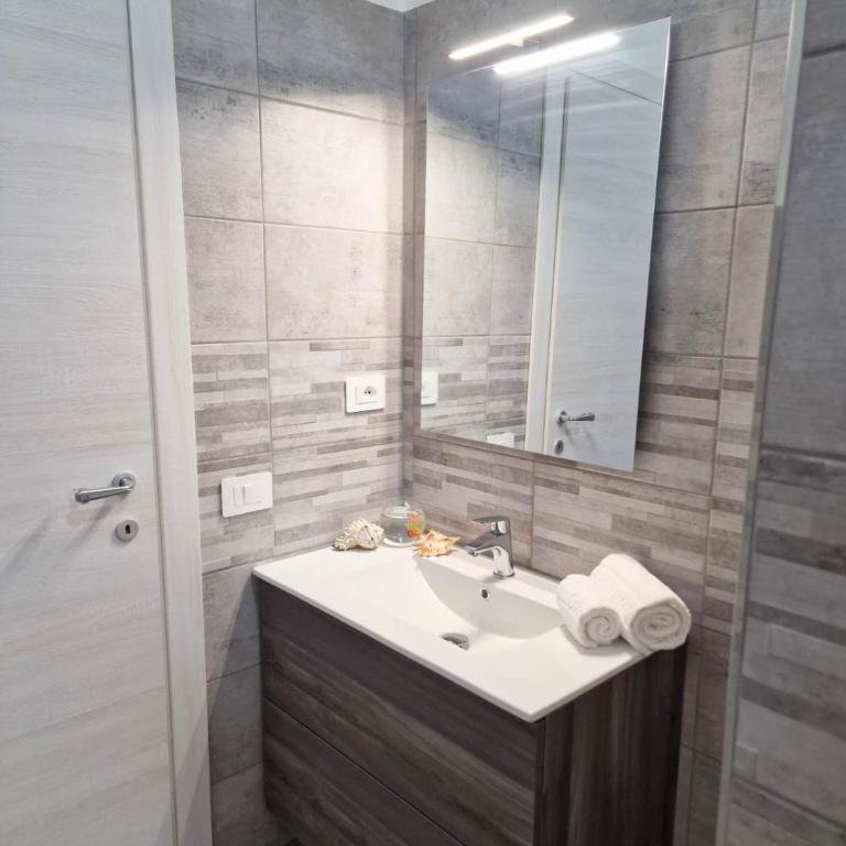 Sole a catinelle - Central Alghero Stay - Appartamento con 2 Camere da Letto - 27