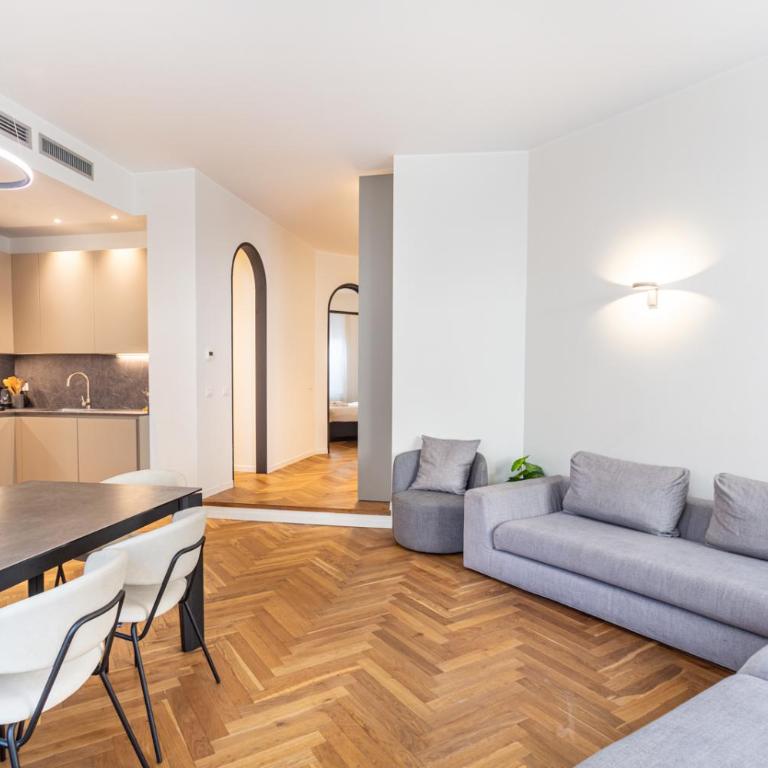 Cool and Big Central Apartment Duomo - White - Appartamento con 2 Camere da Letto - 11