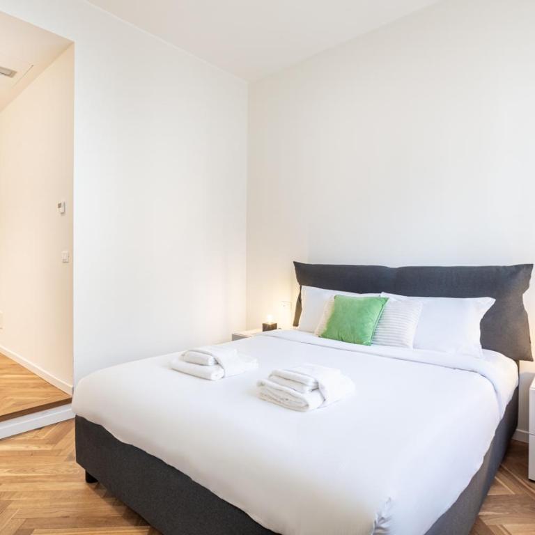 Cool and Big Central Apartment Duomo - White - Appartamento con 2 Camere da Letto - 19