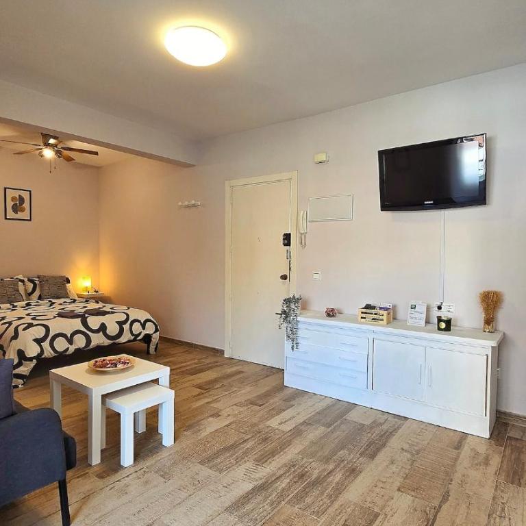Acogedor Estudio en el centro de Torremolinos - Estudio Estándar - 12
