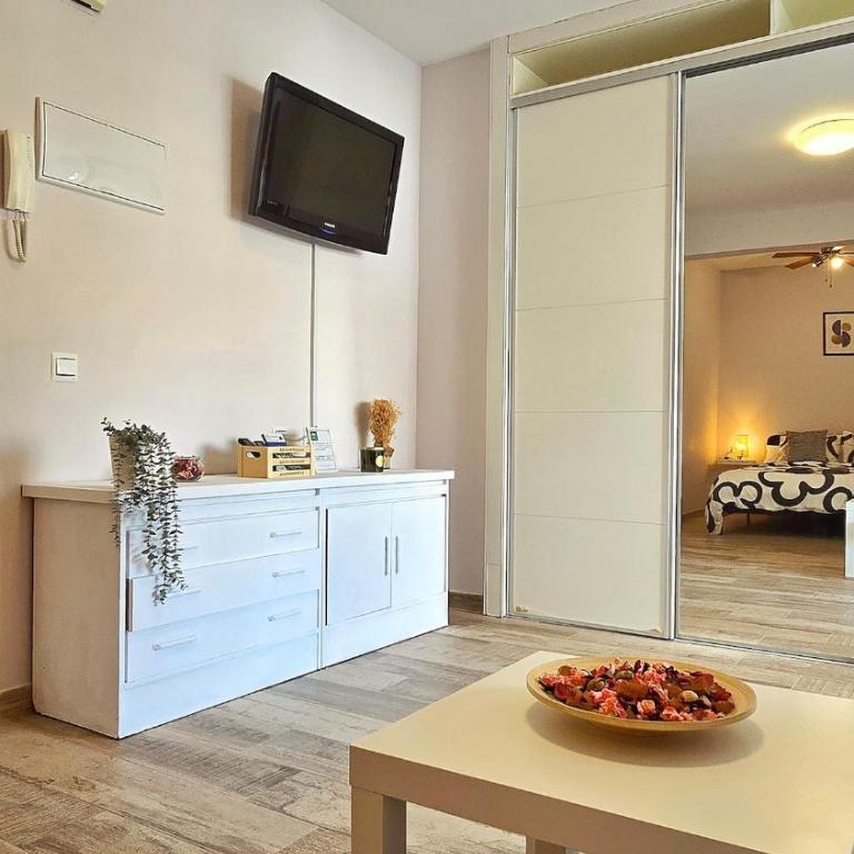 Acogedor Estudio en el centro de Torremolinos - Estudio Estándar - 23