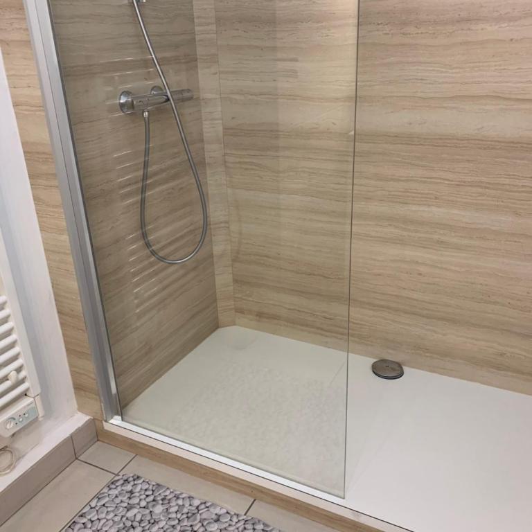 APPARTEMENT 2 CHAMBRES AVEC BALCON ET PARKING - Appartamento con 2 Camere da Letto - 9