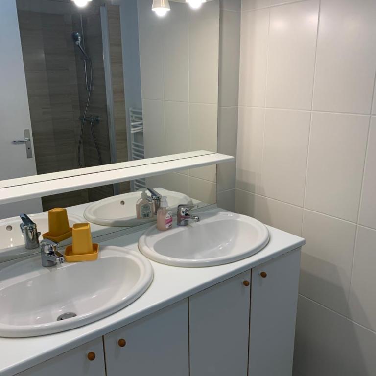 APPARTEMENT 2 CHAMBRES AVEC BALCON ET PARKING - Appartamento con 2 Camere da Letto - 11