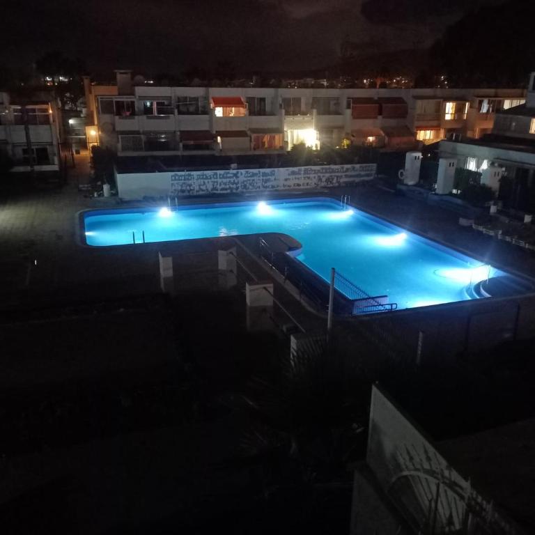Hand Made Suite - Suite con cama grande y vistas a la piscina - 18