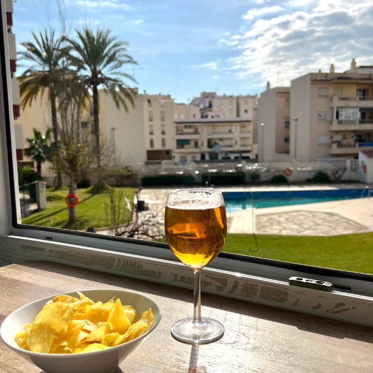 Acogedor Apartamento Moderno con Piscina en Nerja, Perfecto para una Escapada - Apartamento con vistas a la piscina - 20