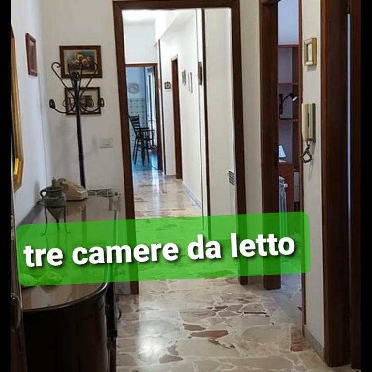 Sebastian house casa vacanze giardini Naxos - Appartamento con 3 Camere da Letto - 4