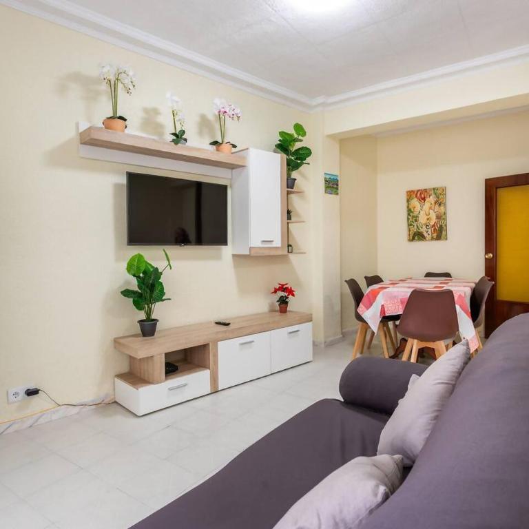 Alicante Histórico - Three-Bedroom Apartment - 11