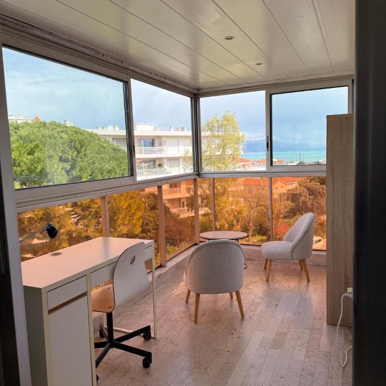 Dernier étage vue mer avec parking et piscine - Appartement 1 Chambre - 17