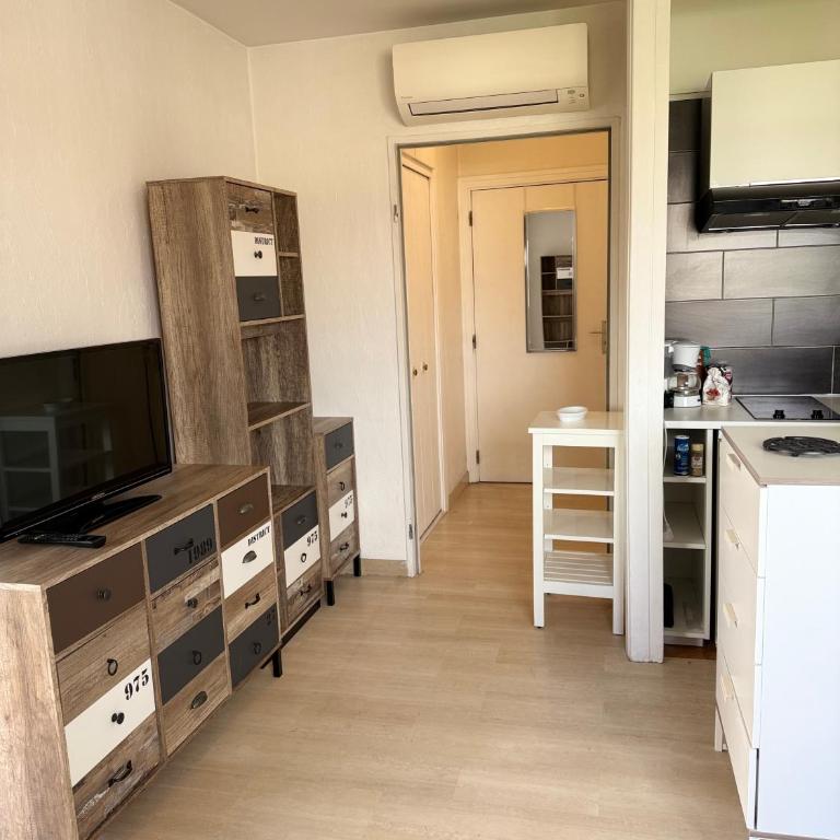 Dernier étage vue mer avec parking et piscine - Appartement 1 Chambre - 8