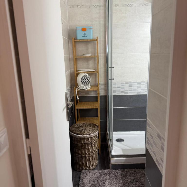 Dernier étage avec garage, piscines et tennis - Apartment mit 1 Schlafzimmer - 17