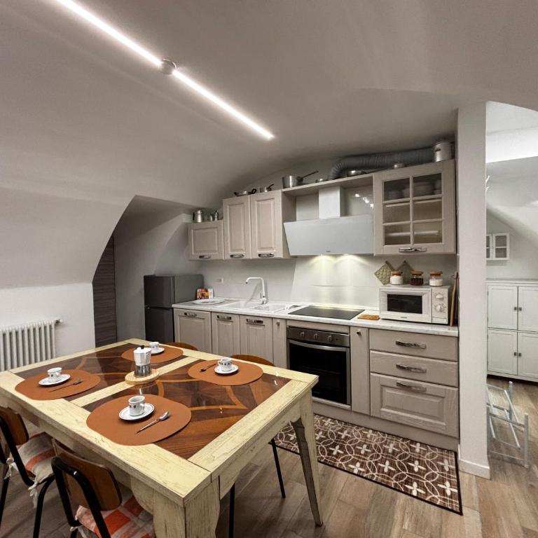Casa Manzoni Gravedona - Larihome A84 - Monolocale - 2