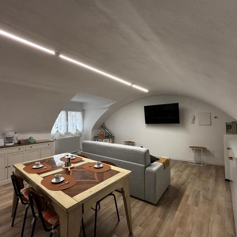 Casa Manzoni Gravedona - Larihome A84 - Monolocale - 1