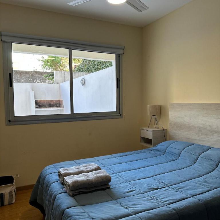 Depto con patio y cochera en ubicación céntrica - Apartamento de 1 dormitorio - 5