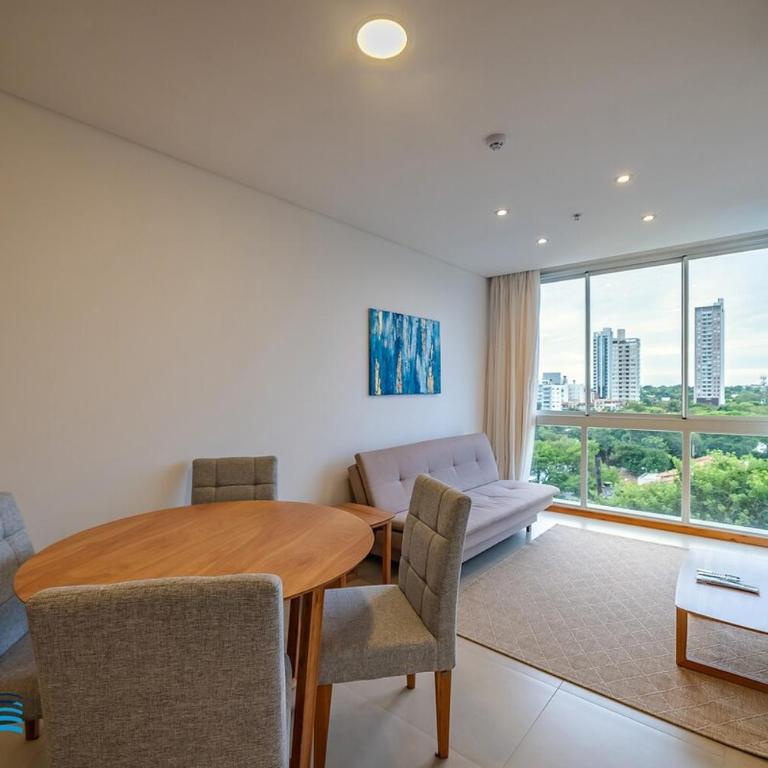 504 Emerald Boutique building just steps away from Shopping del Sol - One-Bedroom Apartment - 3