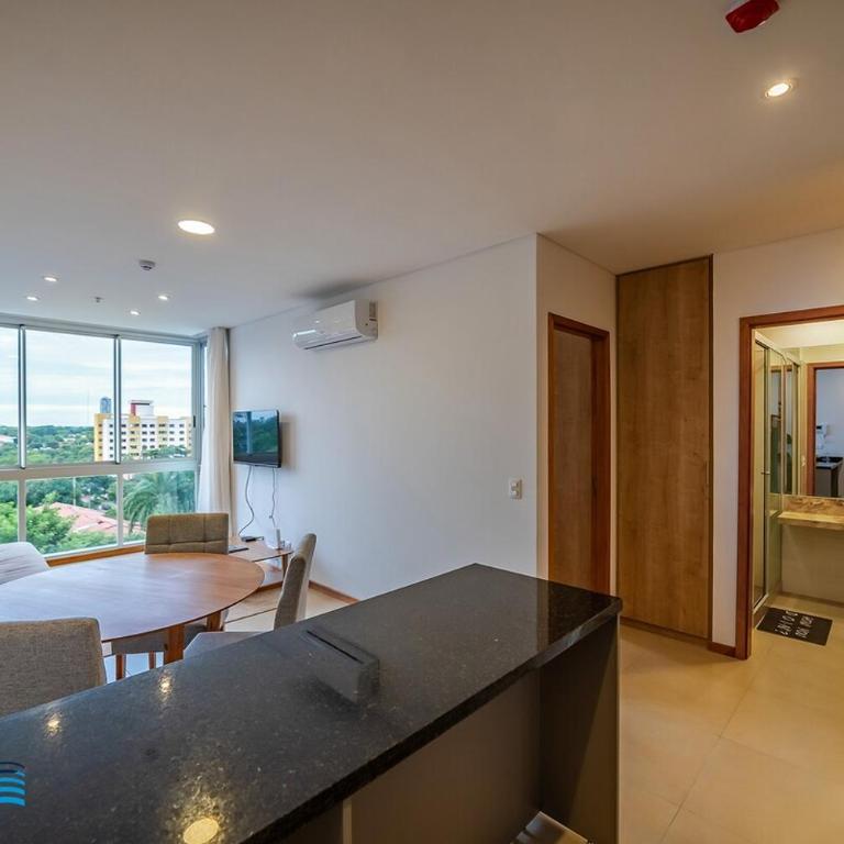 504 Emerald Boutique building just steps away from Shopping del Sol - One-Bedroom Apartment - 12