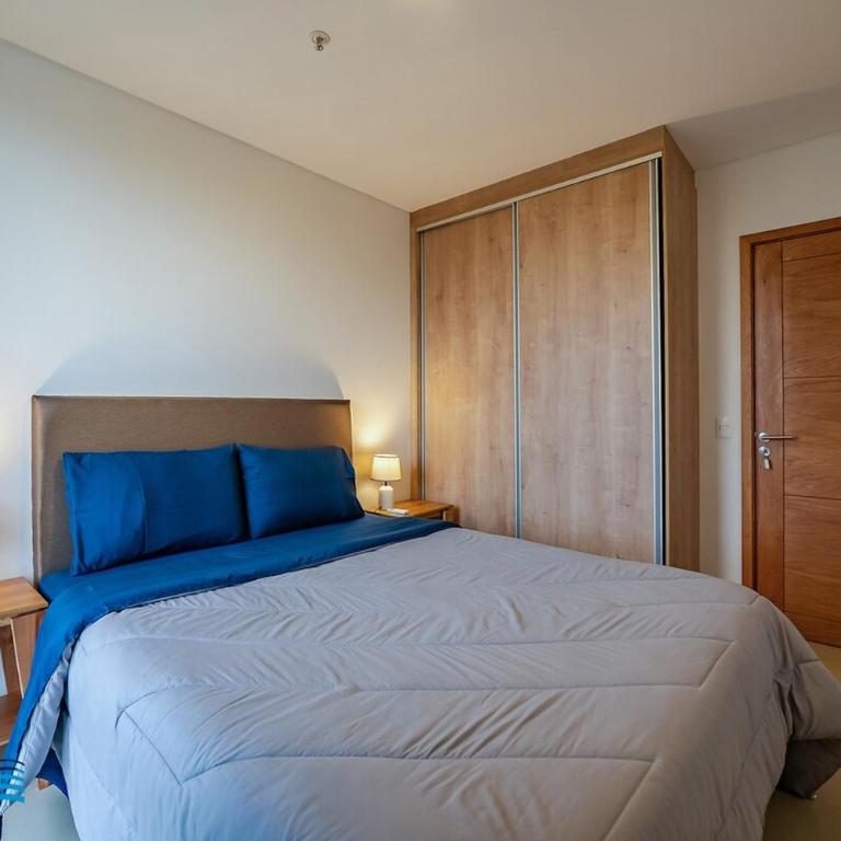 504 Emerald Boutique building just steps away from Shopping del Sol - One-Bedroom Apartment - 18