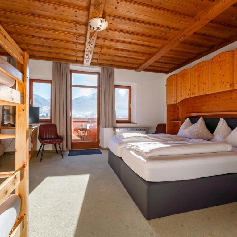 Hotel-Gasthof Post - Grossglockner Alpenstrasse FREE ENTRY ! - Classic Vierbettzimmer - 17