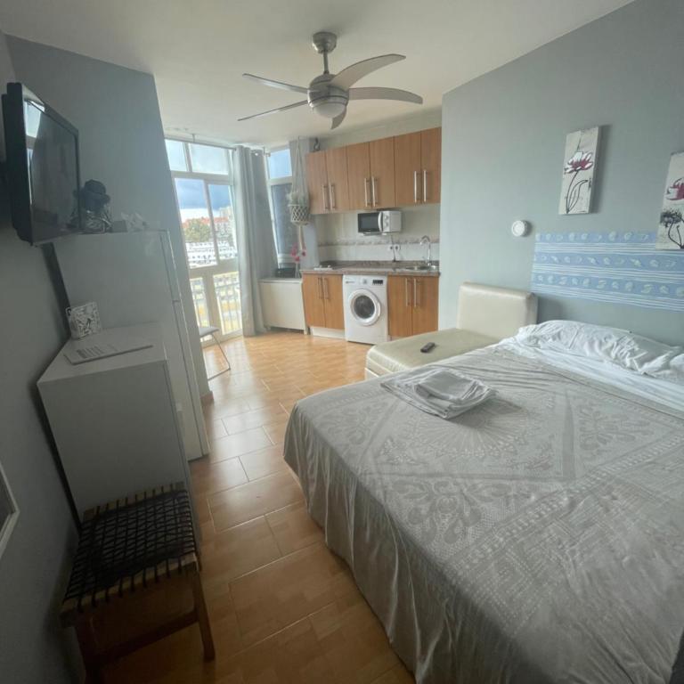 Benalmadena ,apartamento-Estudio primera Línea de Playa - Estudio con cama extragrande - 35