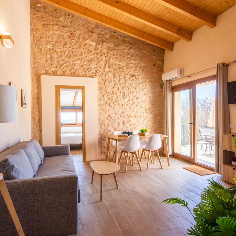 Finca Agroturismo Es Pujol - Apartamento de 2 dormitorios con terraza y vistas al mar - 4