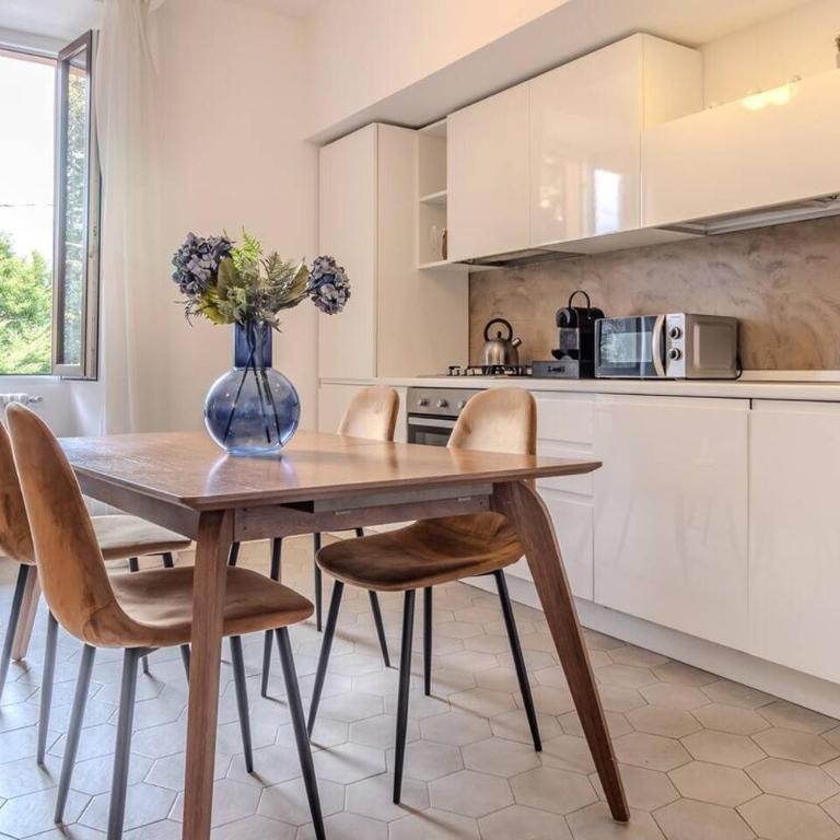 Blue Como 1 Lake View 2BR Apt with Private Parking - Appartamento con 2 Camere da Letto - 7