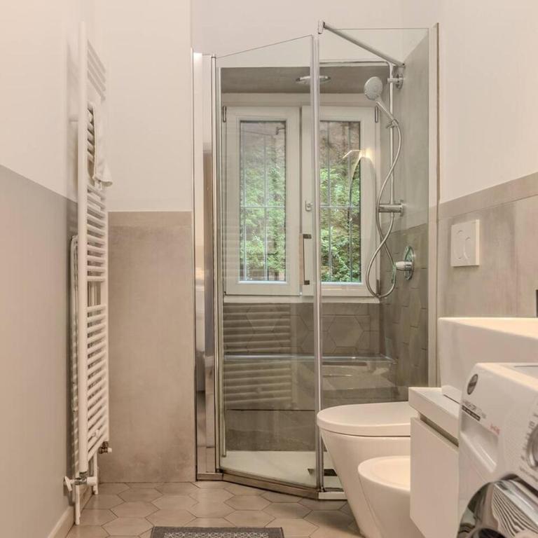 Blue Como 1 Lake View 2BR Apt with Private Parking - Appartamento con 2 Camere da Letto - 15