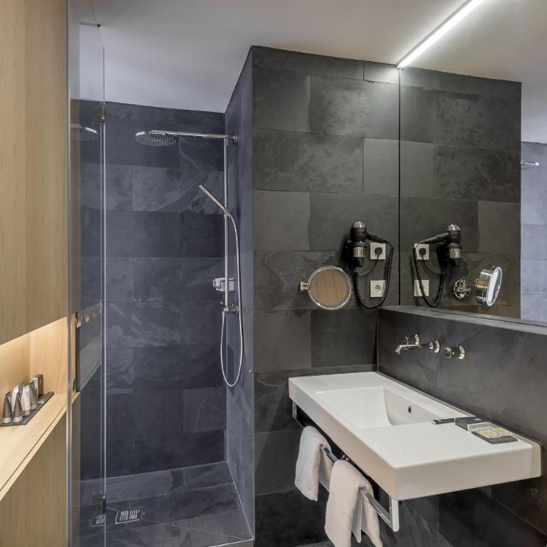 Alpenhotel Krone - Doppelzimmer - 11