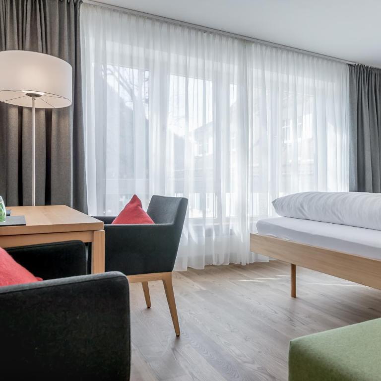 Alpenhotel Krone - Doppelzimmer - 8