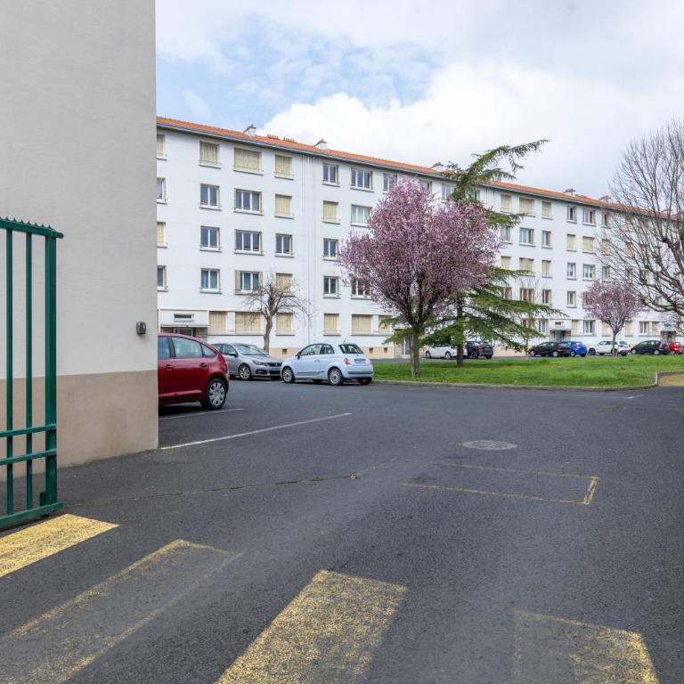 Meublé 4 Chambres proche du centre - Appartement - 37