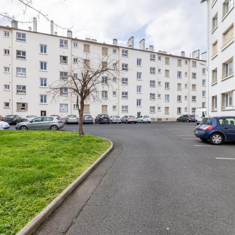 Meublé 4 Chambres proche du centre - Appartement - 39