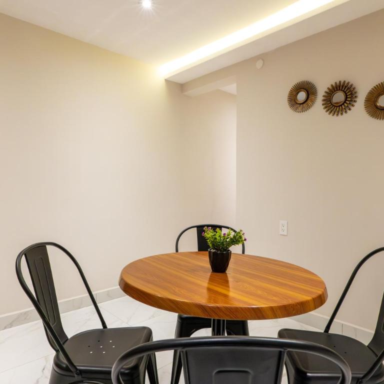 Hotel 28 Cancun - Deluxe Double Studio - 35